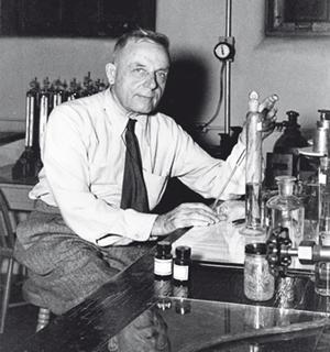 Picture of Nobel Prize winning biochemist Otto Warburg in his laboratory.